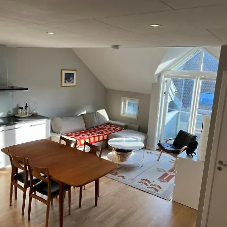 Apartmán And Modern In *